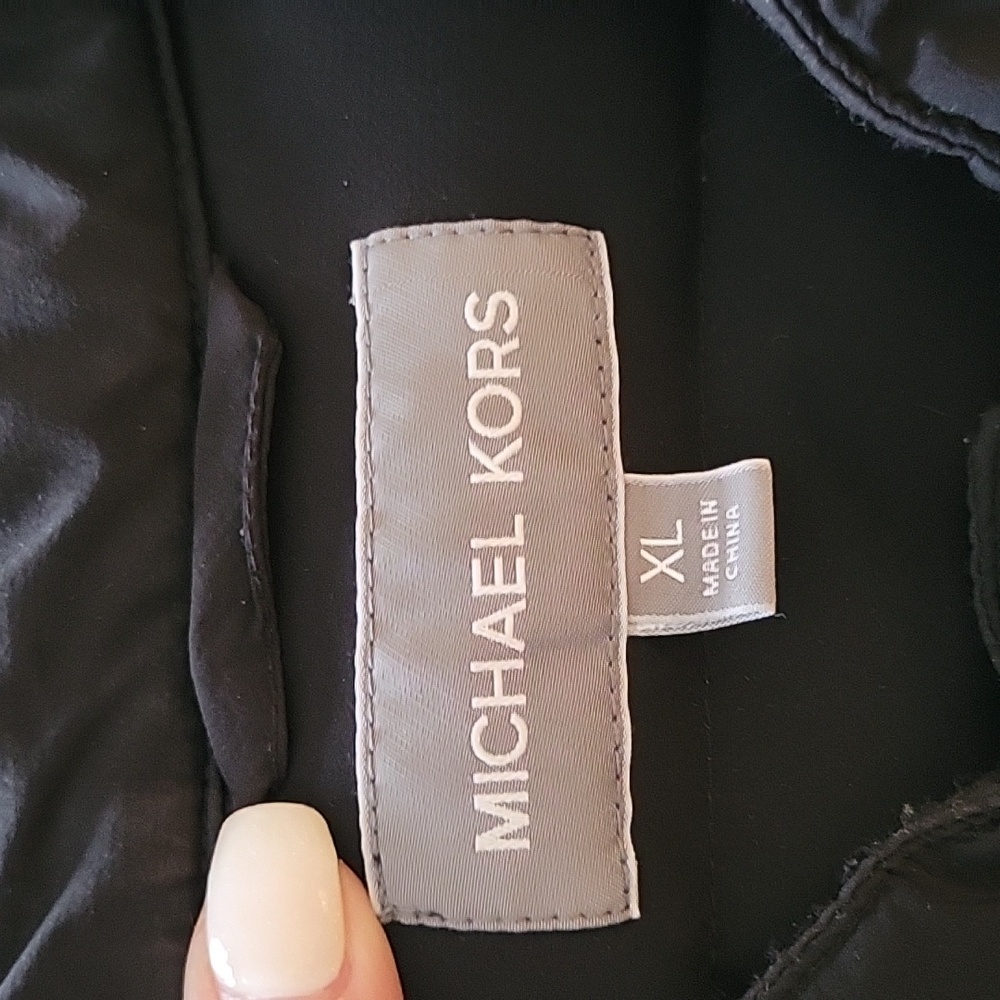 Michael Kors Men's Black Puffer Jacket - Picture 7 of 8